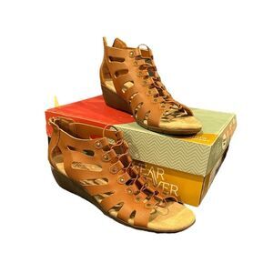 Women’s Ultra Comfort Heeled Sandals